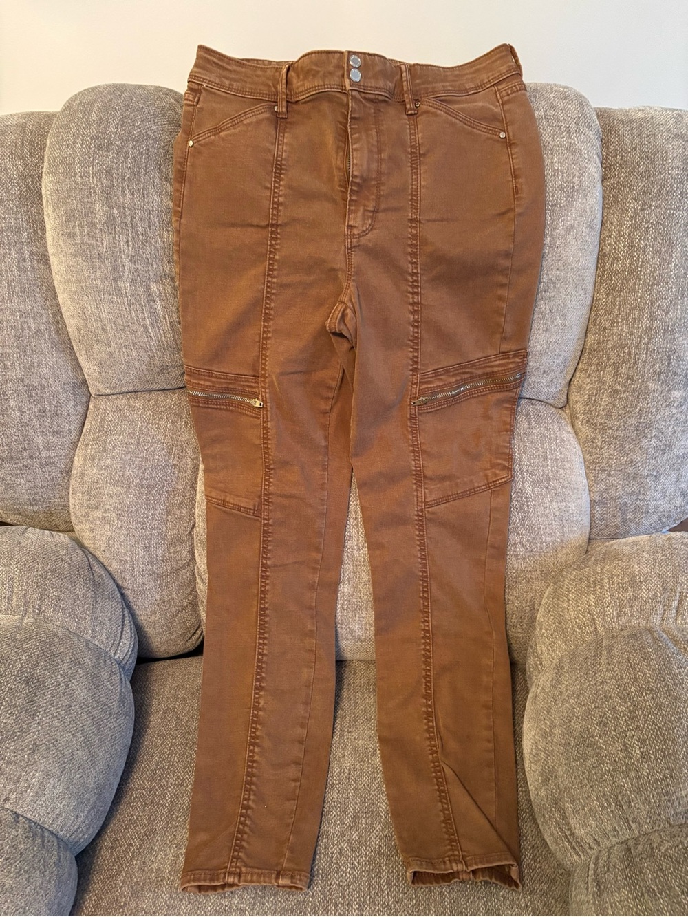 White House Black Market Everyday Soft Skinny Cargo Pants Brown Size 8